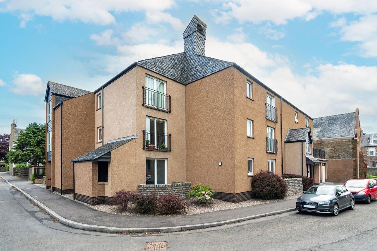 Church Court Broughty Ferry Bagian luar foto